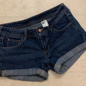 Skinny low waist DENIM SHORTS💙 H&M &DENIM